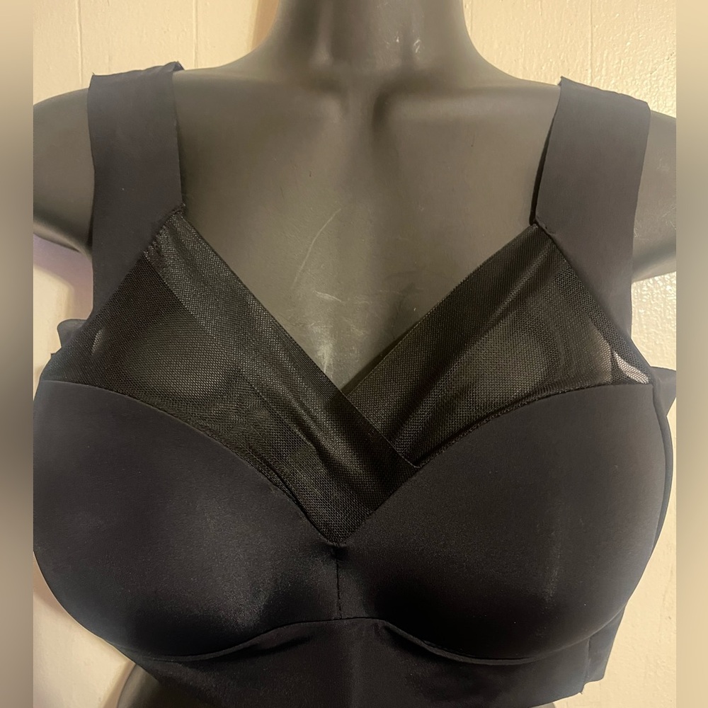 Black Sports Bra